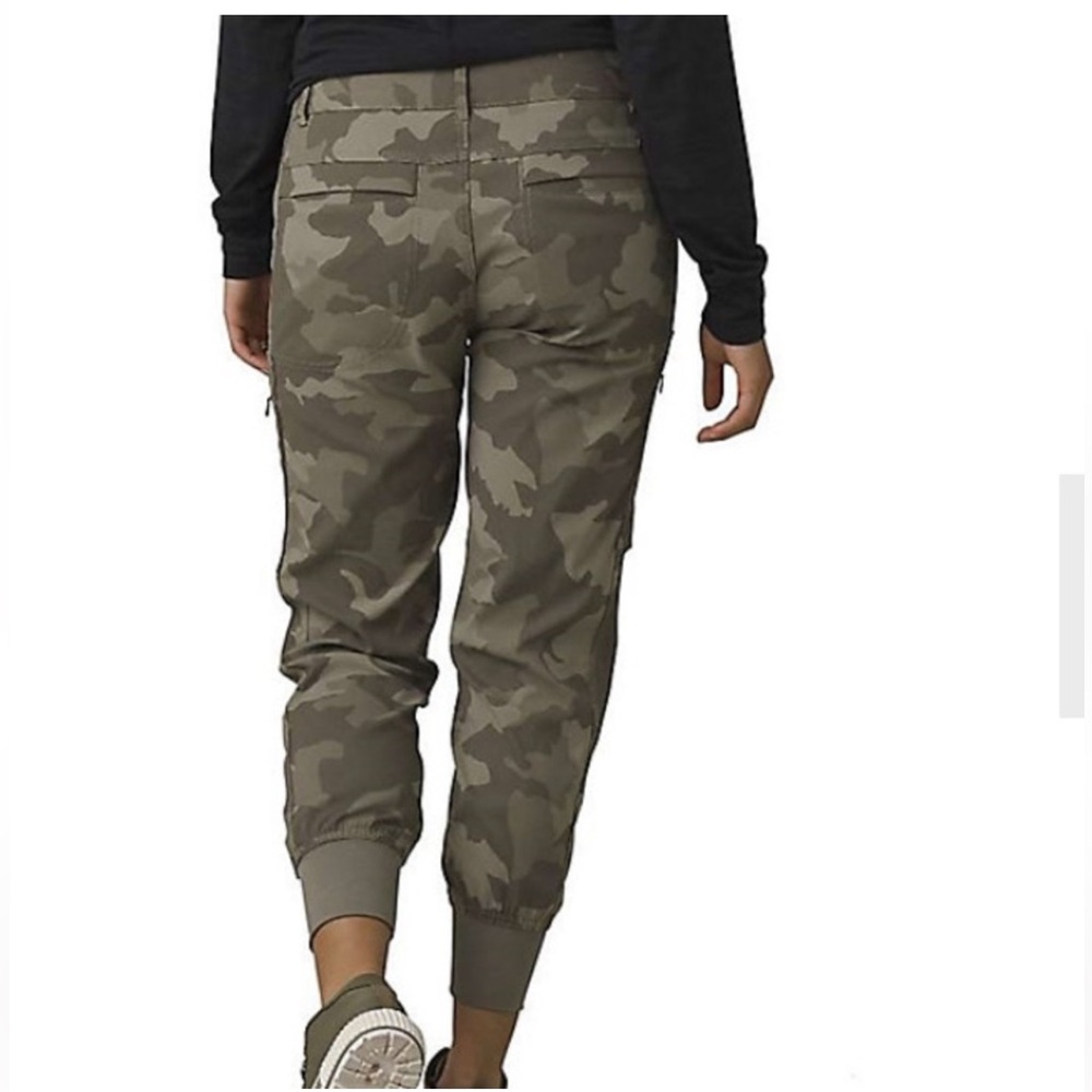 Prana Camo Jogger Pants Sky Canyon Green Camouflage Hiking Cargo Size 6 - Picture 15 of 15